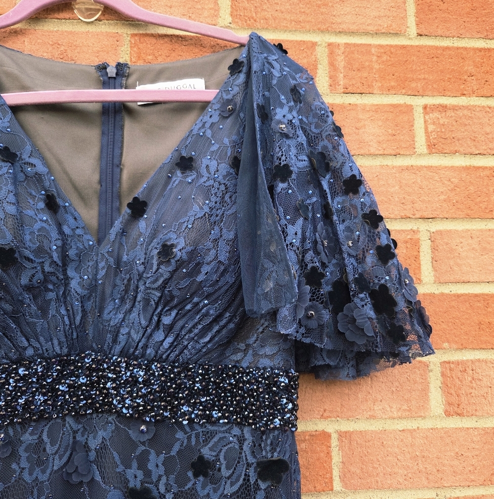 Mac Duggal Navy Flutter Sleeve Embellished Lace Gown Size 10 - Picture 4 of 6